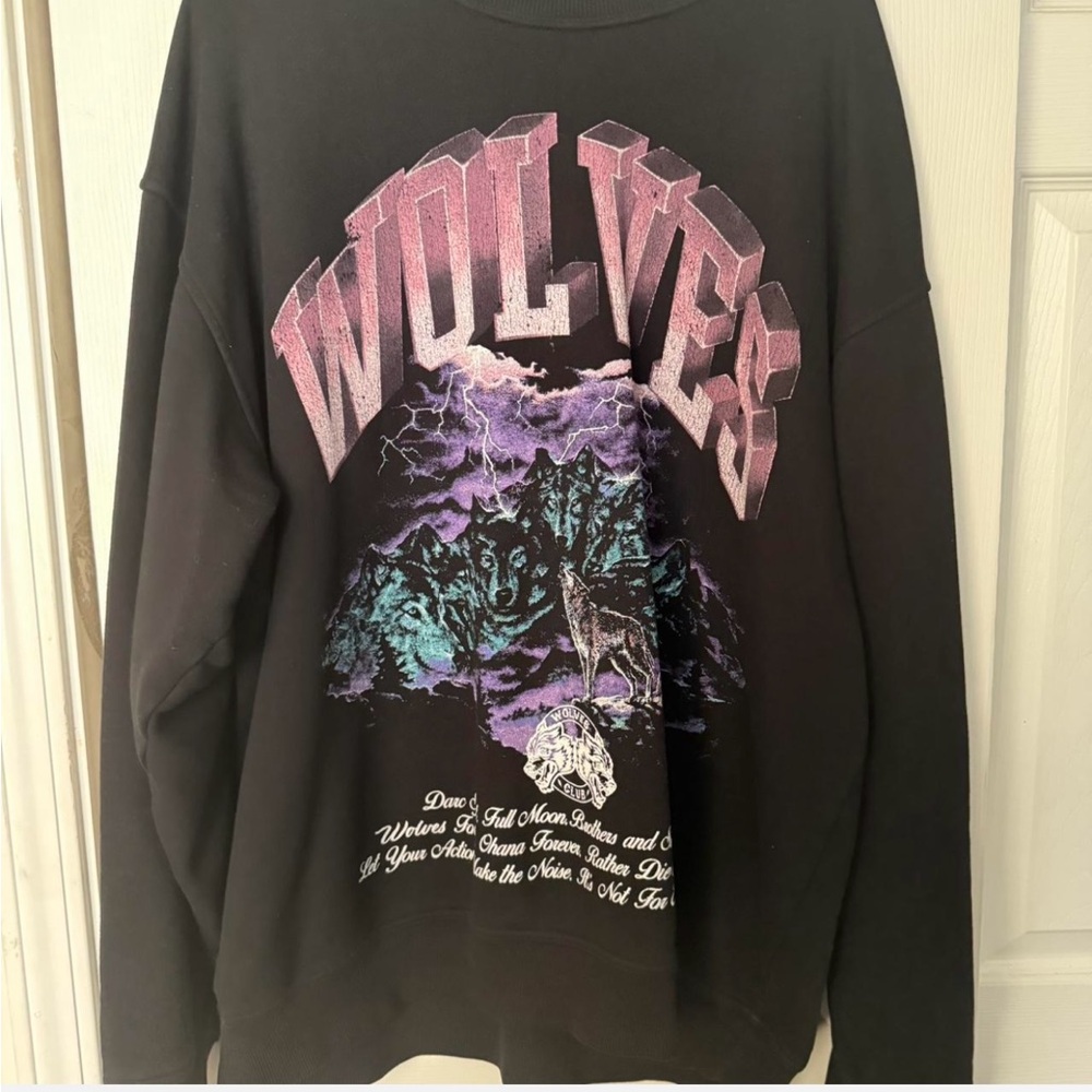 Darc Sport Premium Vintage Collection “Ohana Tour” Wolves Crewneck Sweatshirt L